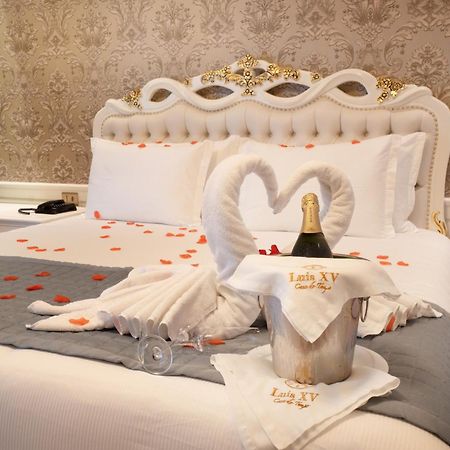 Pousada Luis XV กังโปสดูจอร์เดา ภายนอก รูปภาพ A bedroom at the hotel