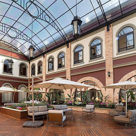 Pousada Luis XV กังโปสดูจอร์เดา ภายนอก รูปภาพ The interior of the hotel