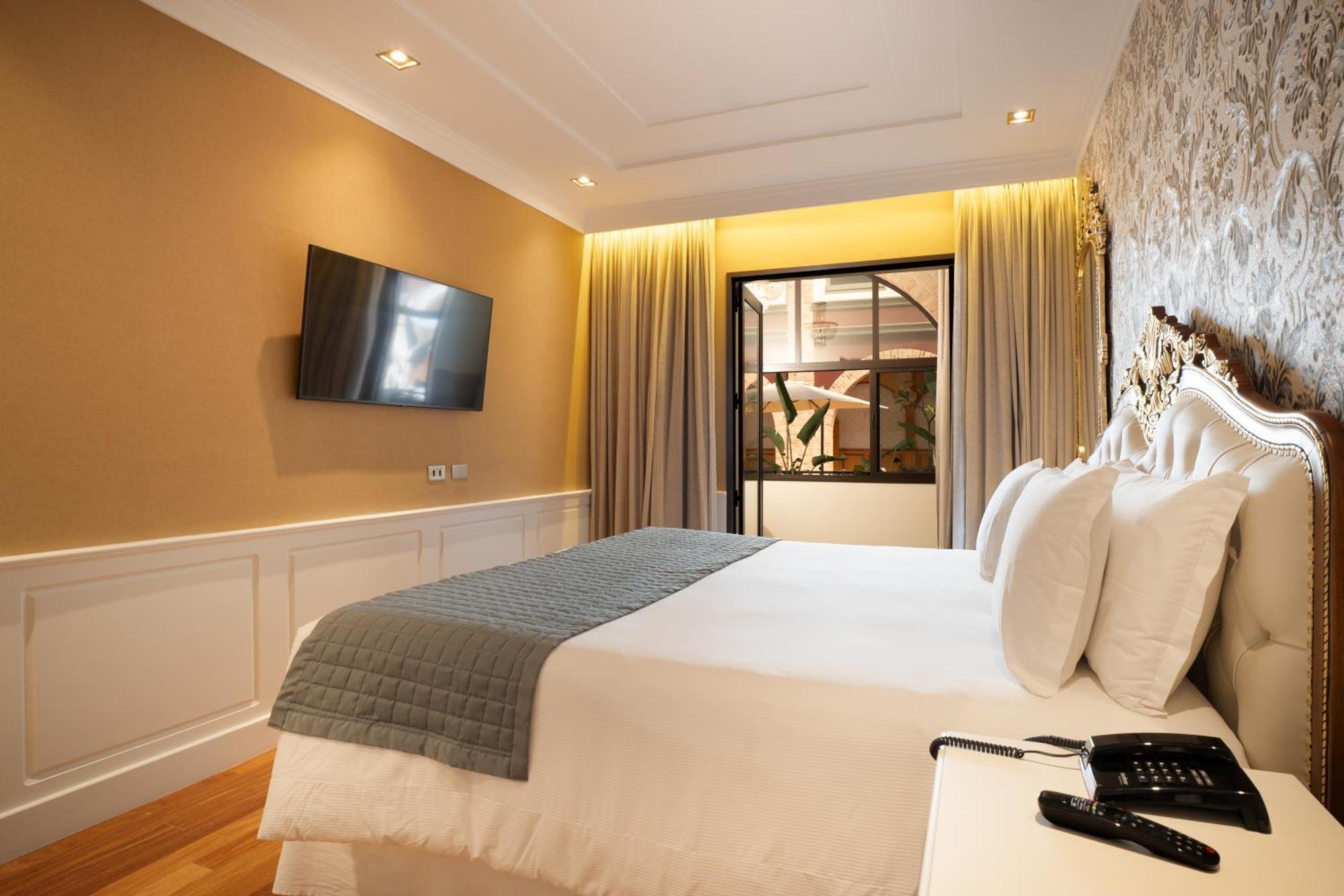 Pousada Luis XV กังโปสดูจอร์เดา ภายนอก รูปภาพ Deluxe Room
