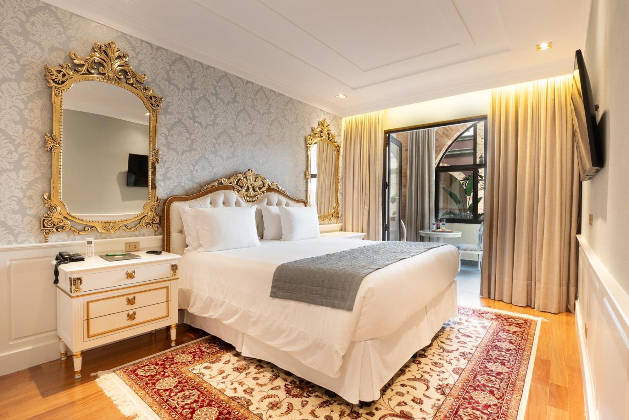 Pousada Luis XV กังโปสดูจอร์เดา ภายนอก รูปภาพ Deluxe Room