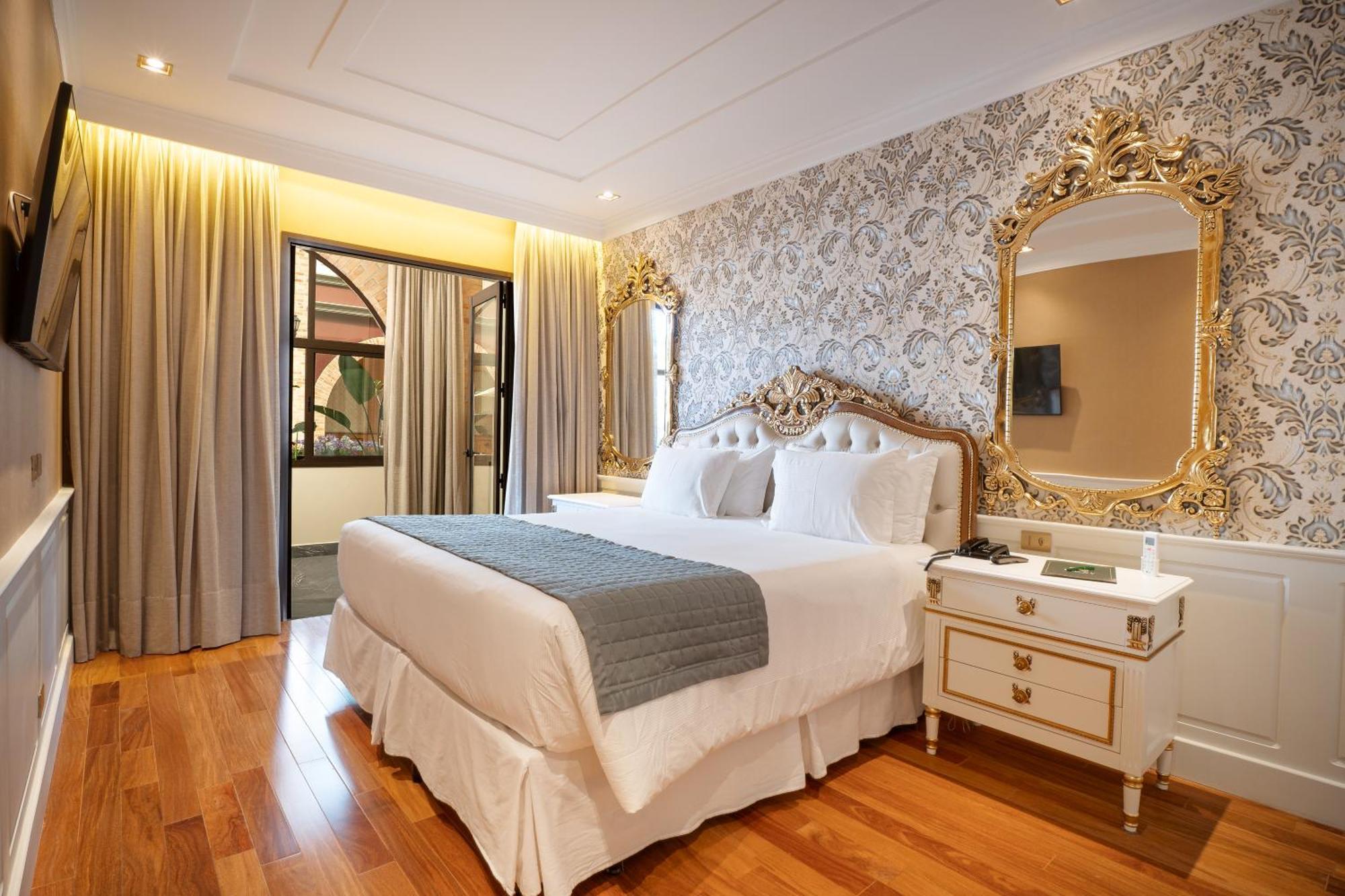 Pousada Luis XV กังโปสดูจอร์เดา ภายนอก รูปภาพ Deluxe Room